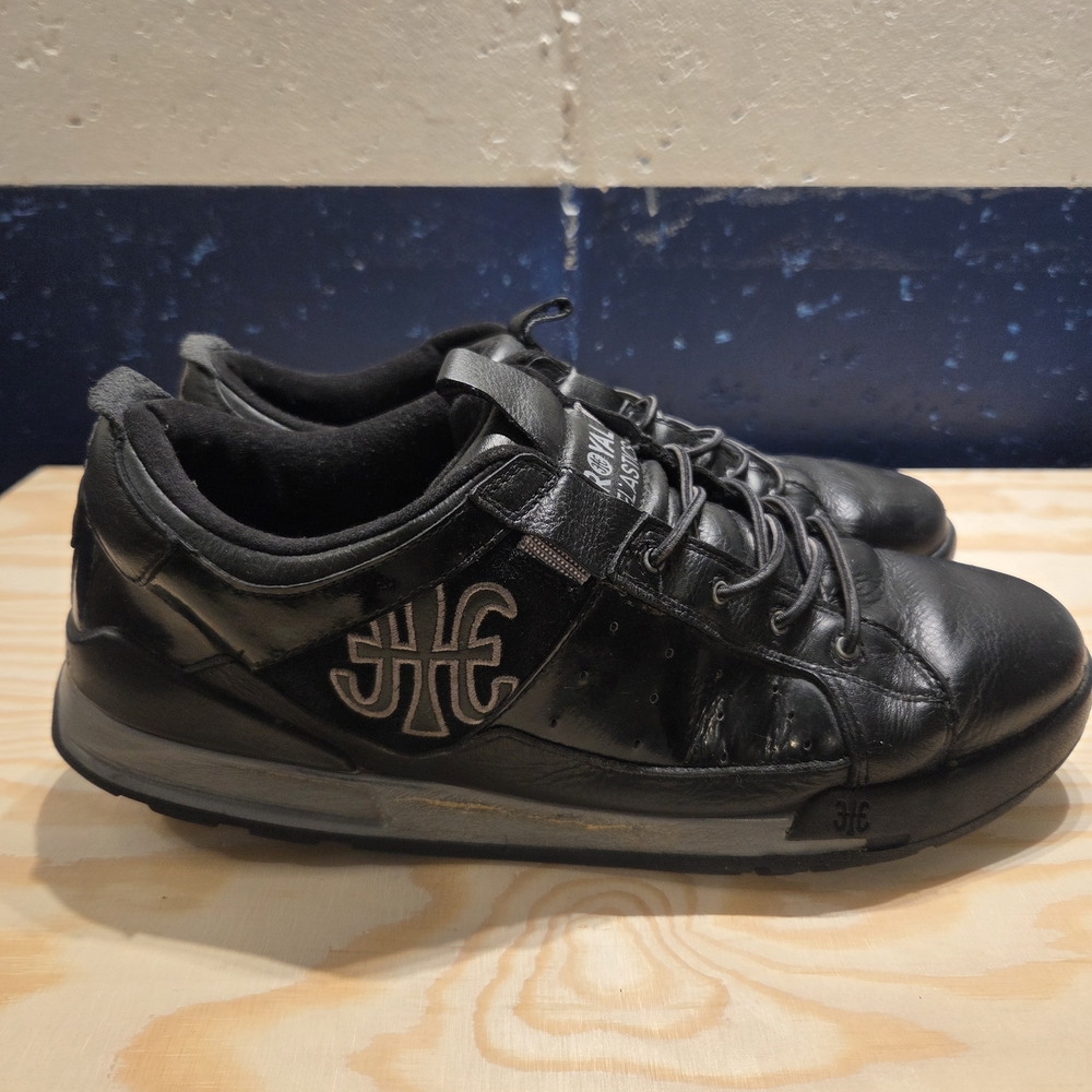 Royal Elastics Men's Icon Black Slip-on Sneakers (Size 12) - Picture 3 of 10
